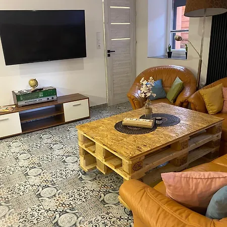Apartment Blisko Teatru 2